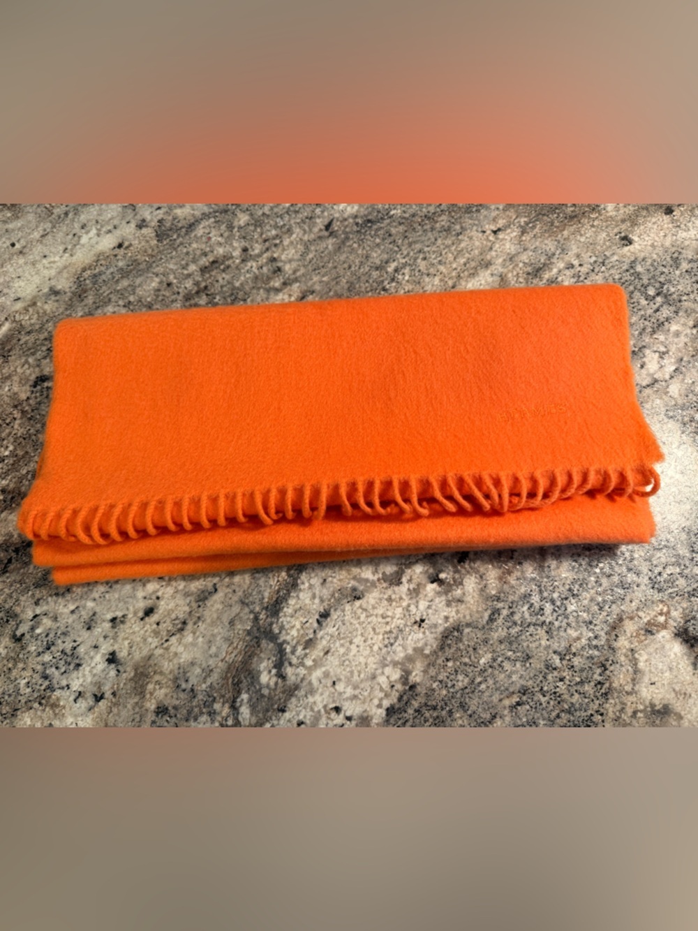 Authentic Hermès Cashmere scarf in box with ribbon - Picture 11 of 14